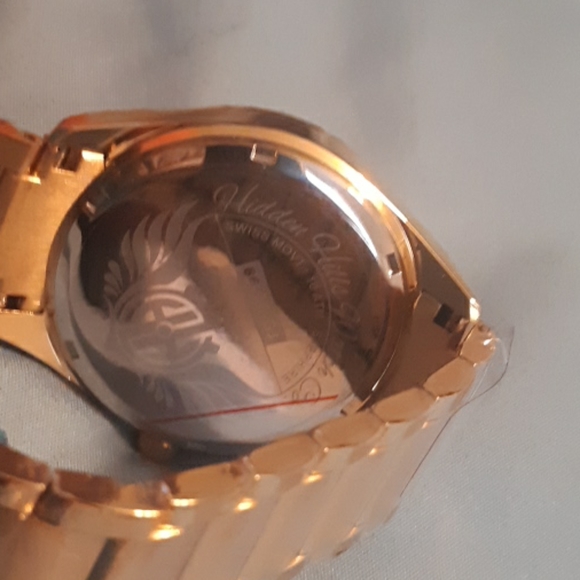 Watch - Picture 3 of 3